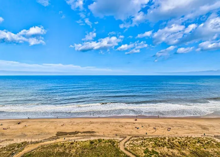 15th-floor Oceanfront With Pool Ac & Access Holiday home