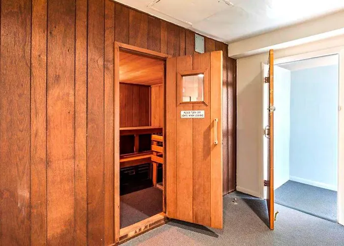 Holiday home 15th-floor Oceanfront With Pool Ac & Access Ocean City