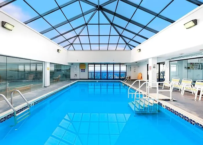 15th-floor Oceanfront With Pool Ac & Access Holiday home